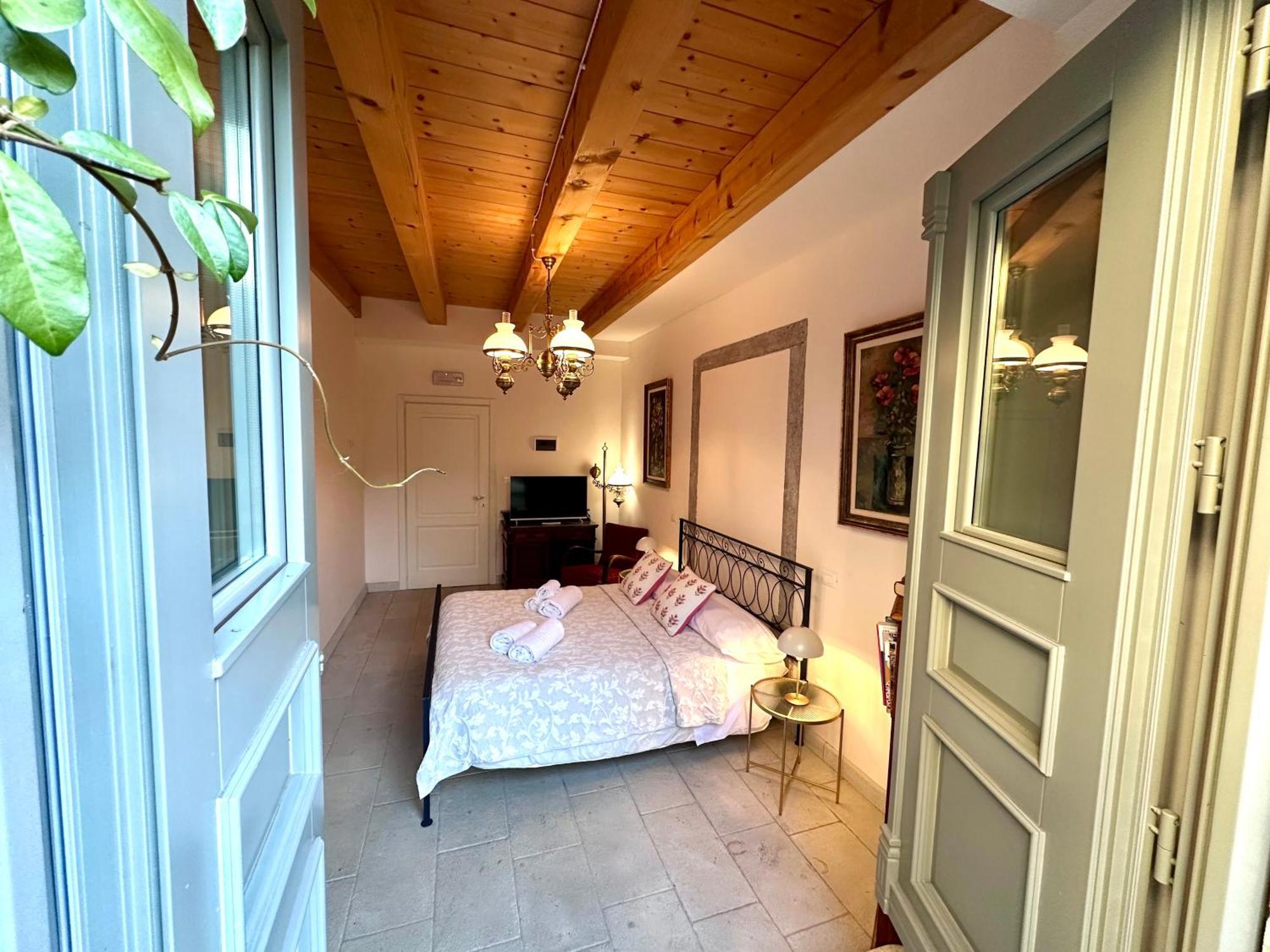 Greif Boutique Juna Aurisina Buitenkant foto