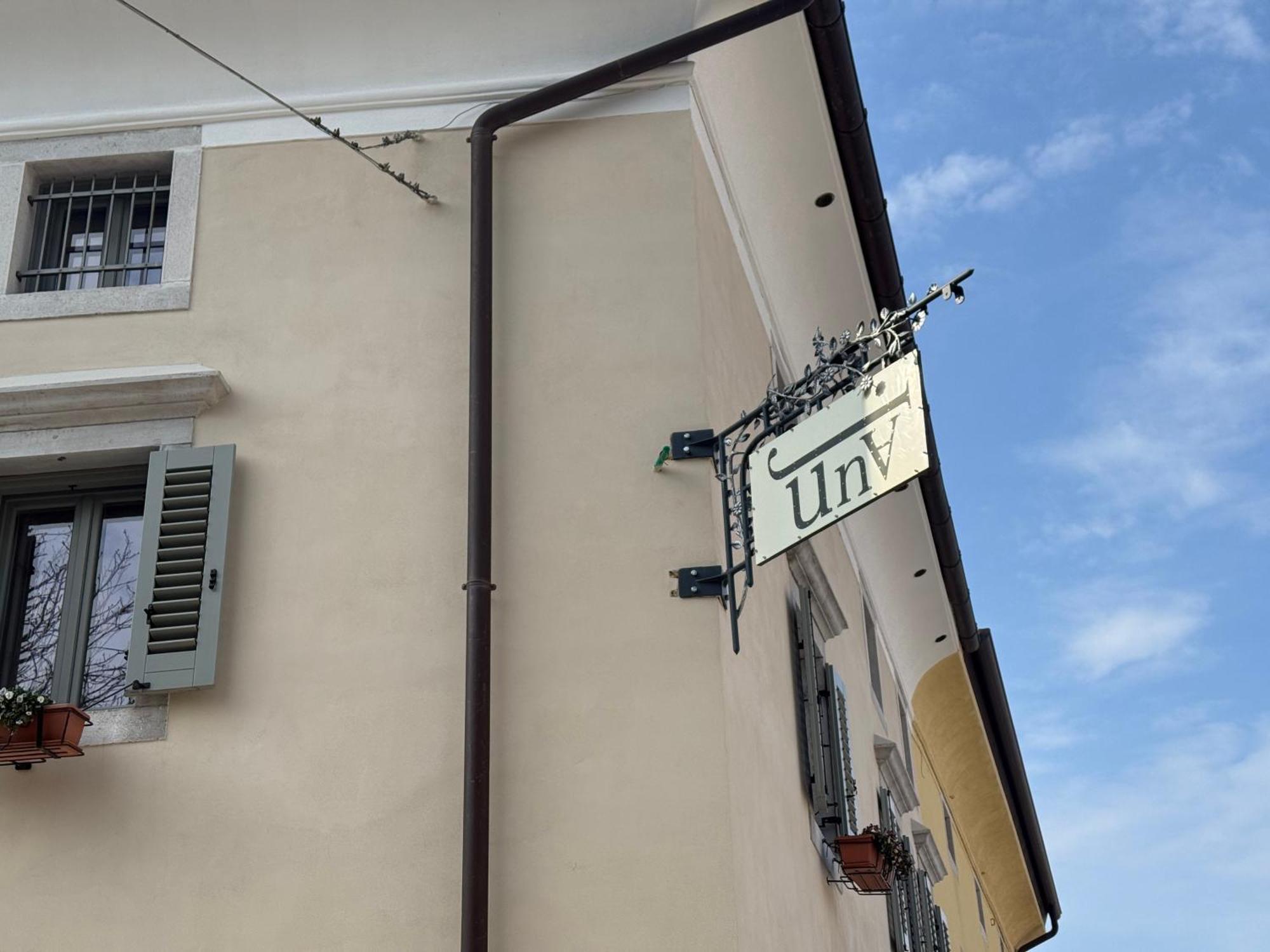 Greif Boutique Juna Aurisina Buitenkant foto