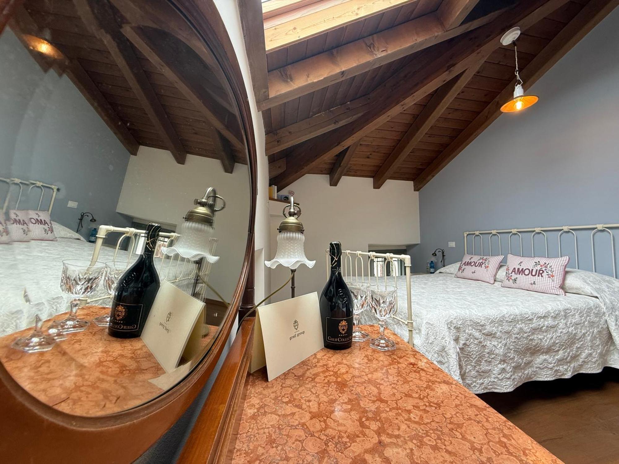 Greif Boutique Juna Aurisina Buitenkant foto