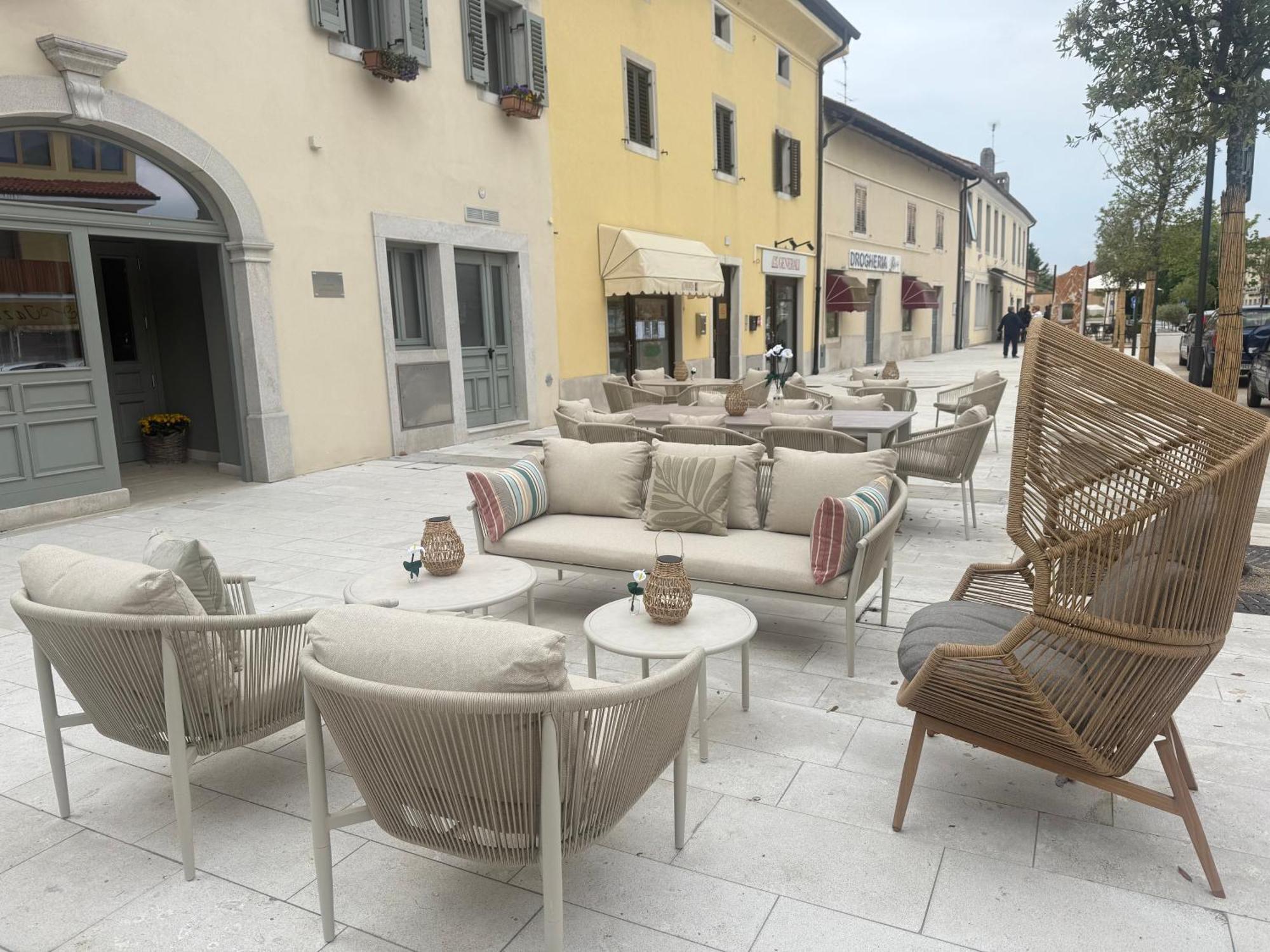 Greif Boutique Juna Aurisina Buitenkant foto