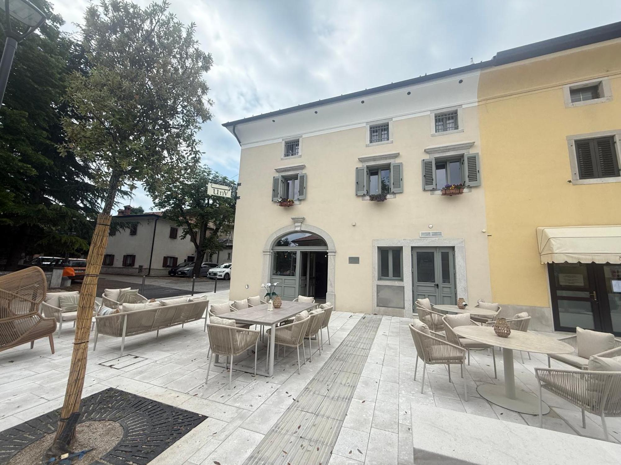 Greif Boutique Juna Aurisina Buitenkant foto