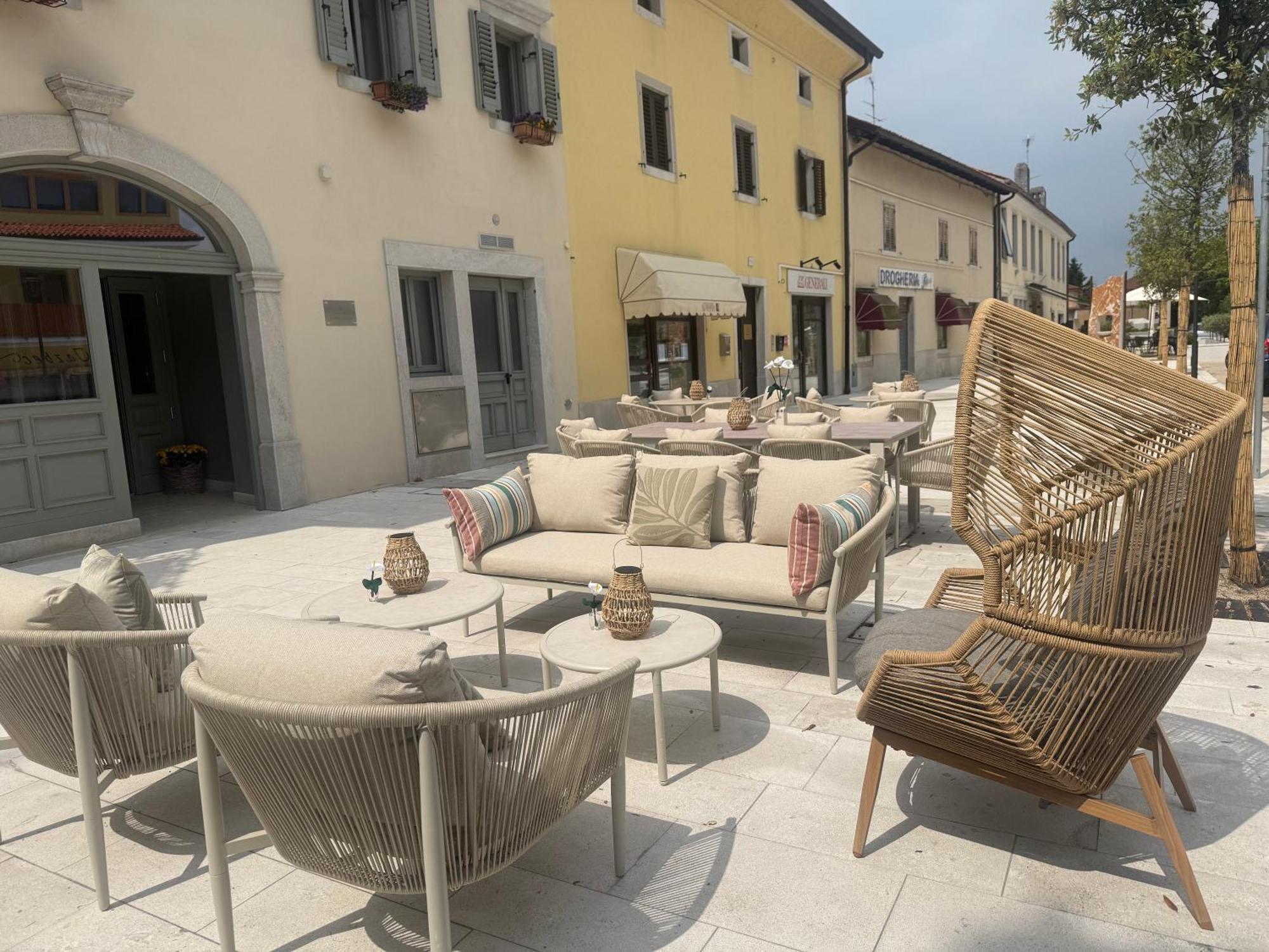 Greif Boutique Juna Aurisina Buitenkant foto
